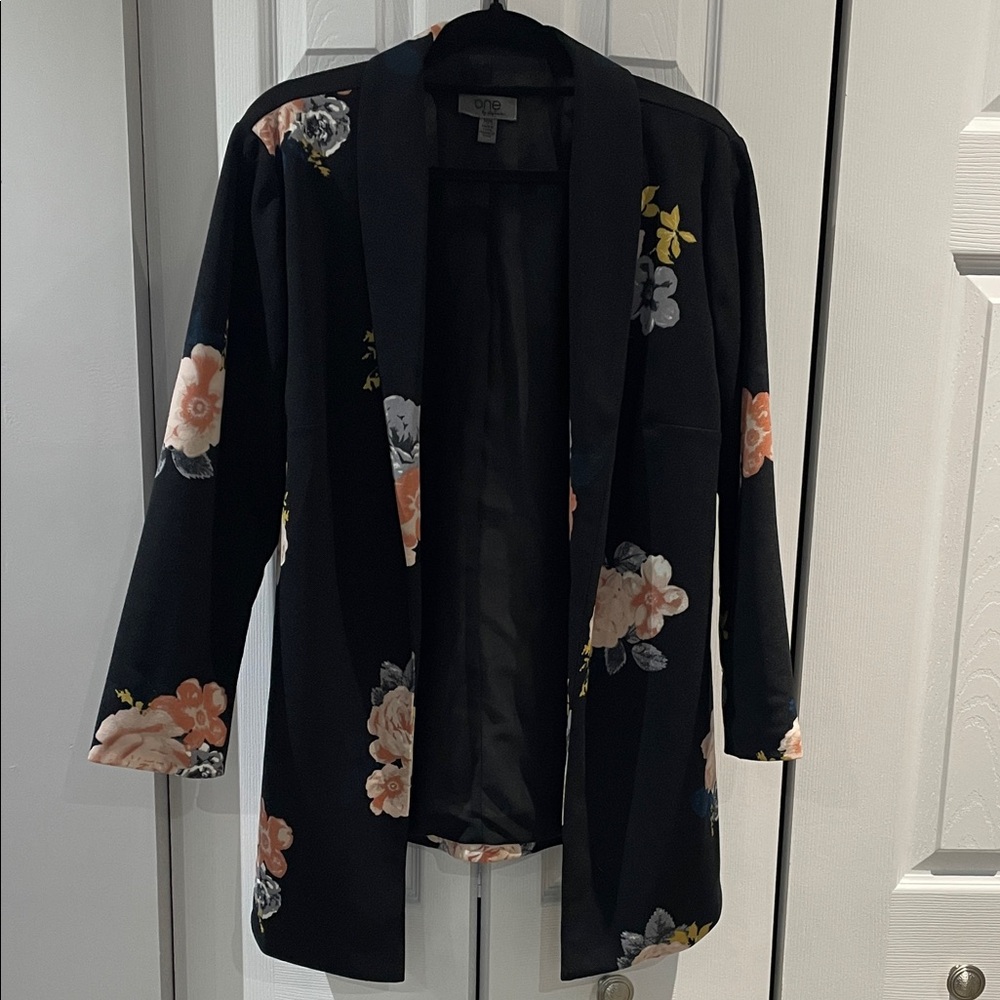 ONE Black Floral Blazer